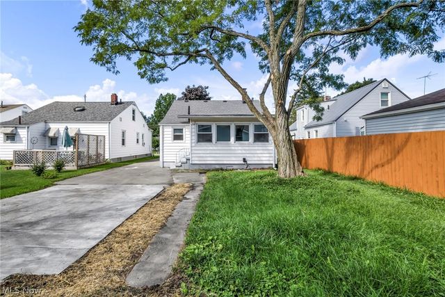 1361 Leavitt Road, Lorain, OH 44052