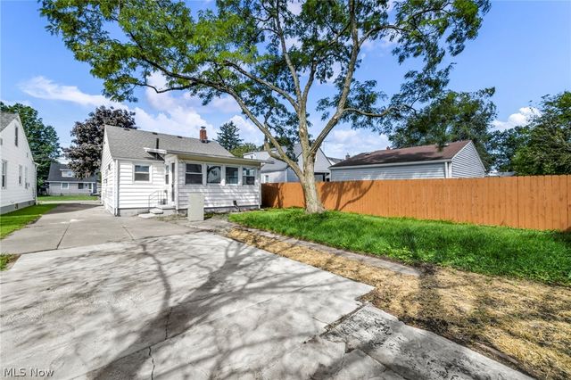 1361 Leavitt Road, Lorain, OH 44052