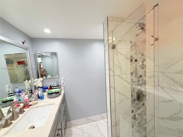 8931 N New River Canal Rd 2B, Plantation, FL 33324
