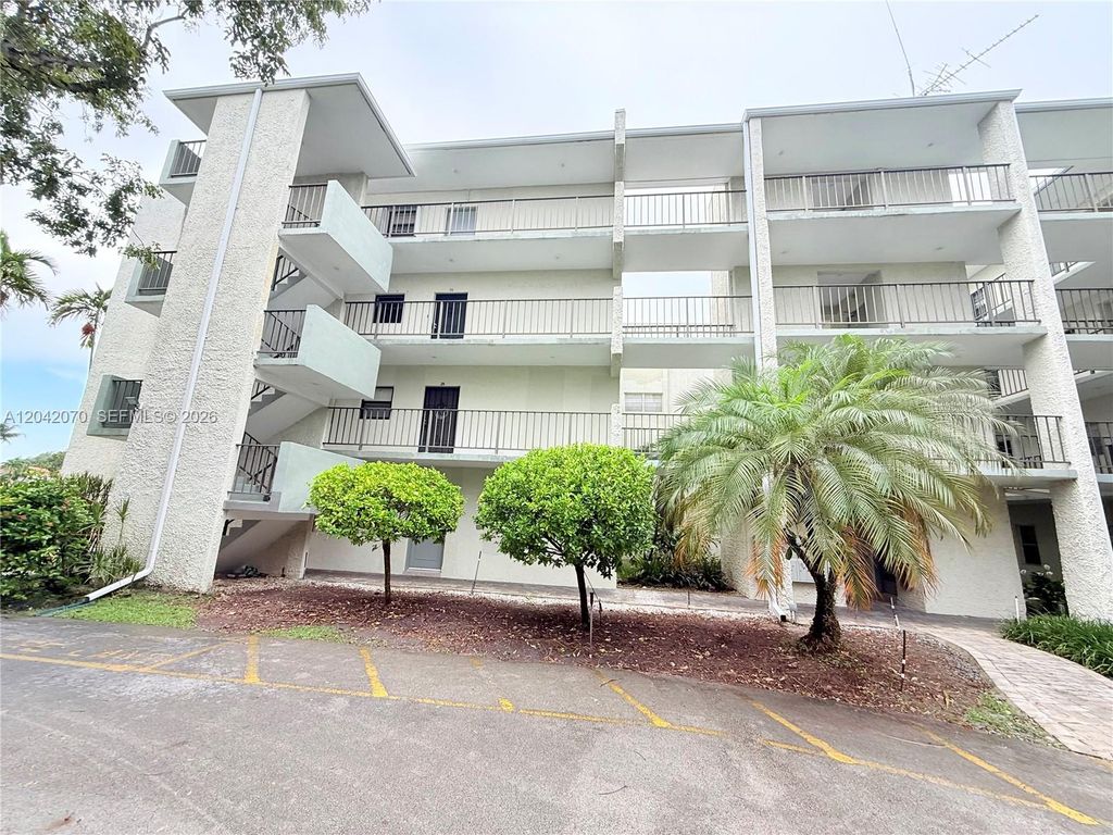 8931 N New River Canal Rd 2B, Plantation, FL 33324