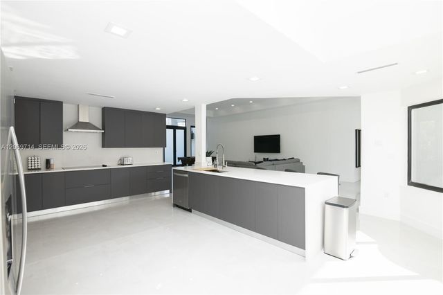 201 Holiday Drive, Hallandale Beach, FL 33009