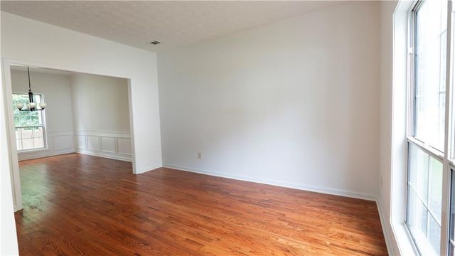 1607 Tunbridge Lane, Lawrenceville, GA 30043