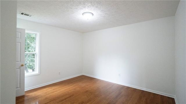 1607 Tunbridge Lane, Lawrenceville, GA 30043