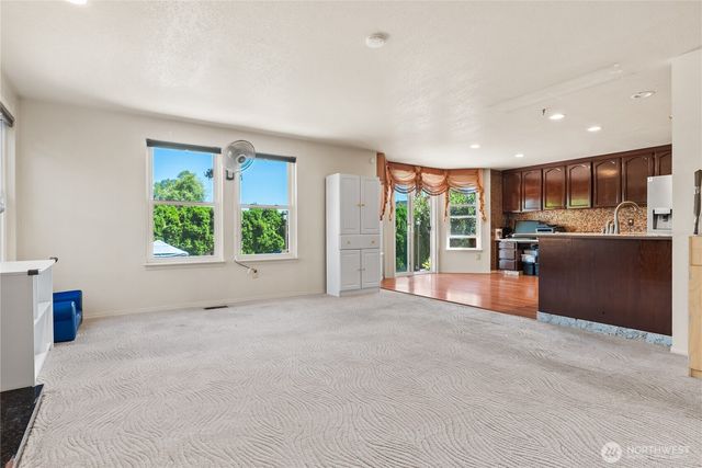 32638 20th Ave SW, Federal Way, WA 98023