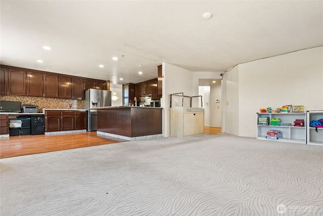 32638 20th Ave SW, Federal Way, WA 98023
