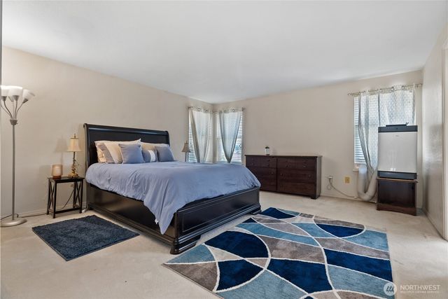 32638 20th Ave SW, Federal Way, WA 98023