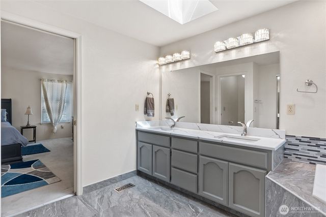 32638 20th Ave SW, Federal Way, WA 98023