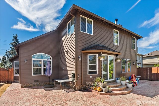 32638 20th Ave SW, Federal Way, WA 98023