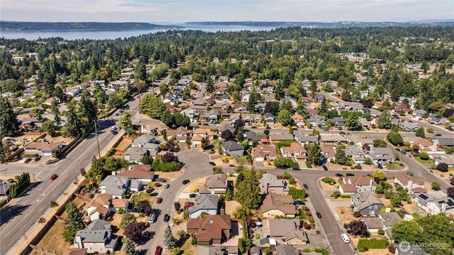 32638 20th Ave SW, Federal Way, WA 98023