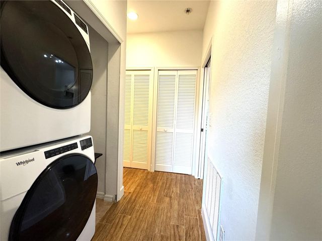 8423 BERNWOOD COVE LOOP 410, Fort Myers, FL 33966