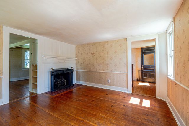 38 West Main Street, Warner, NH 03278