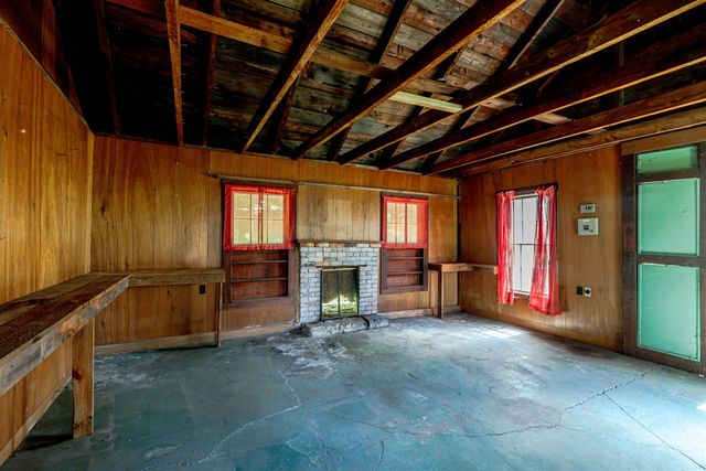 38 West Main Street, Warner, NH 03278