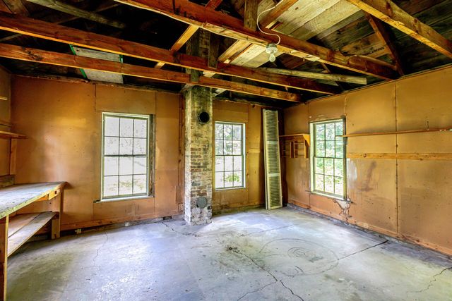 38 West Main Street, Warner, NH 03278