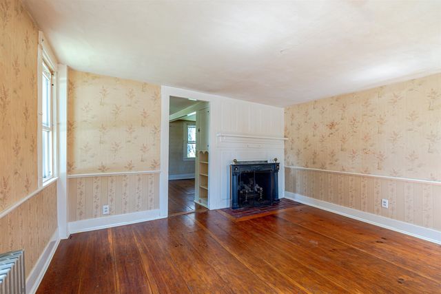 38 West Main Street, Warner, NH 03278