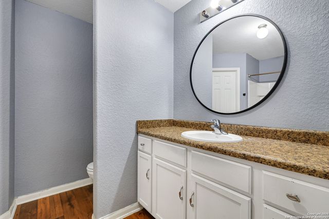 6330 Lake Victoria, San Antonio, TX 78222