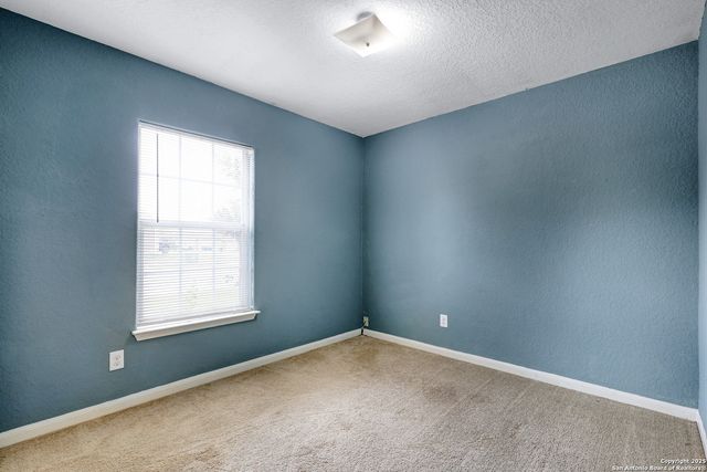 6330 Lake Victoria, San Antonio, TX 78222