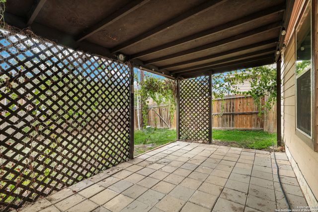 6330 Lake Victoria, San Antonio, TX 78222