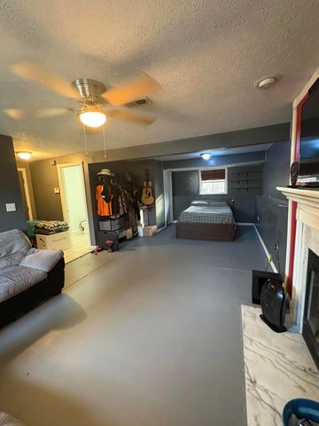 1656 Deer Run Drive, Burlington, KY 41005