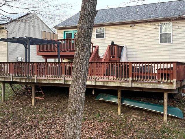 1656 Deer Run Drive, Burlington, KY 41005