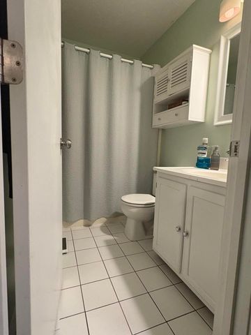 1656 Deer Run Drive, Burlington, KY 41005