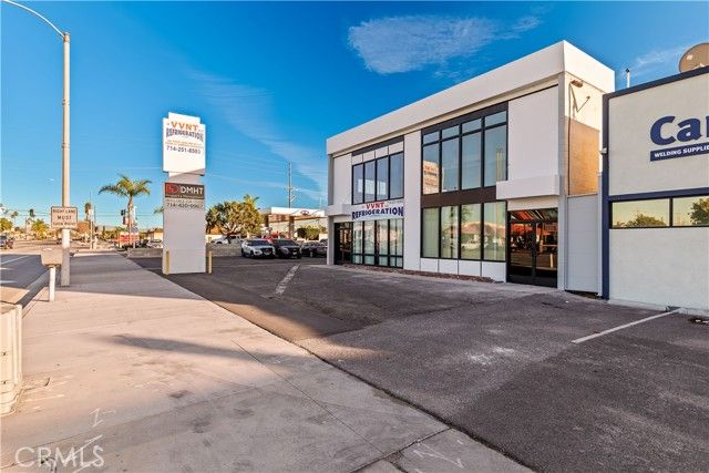 8452 Katella, Stanton, CA 90680