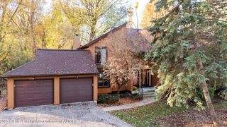 1864 Burrwood Circle, East Lansing, MI 48823
