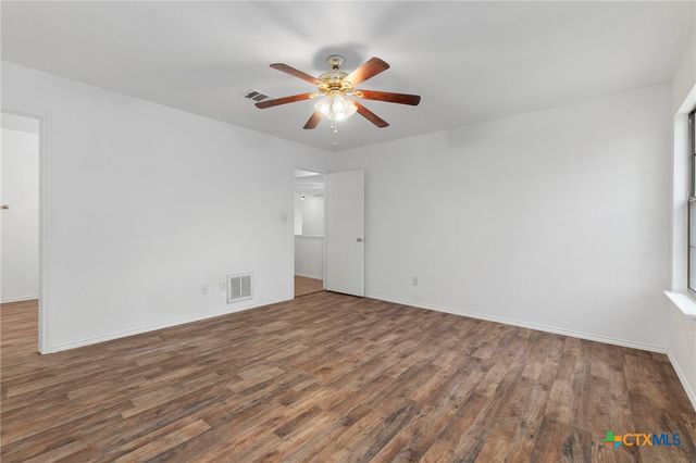 620 Waterleaf Boulevard, Kyle, TX 78640