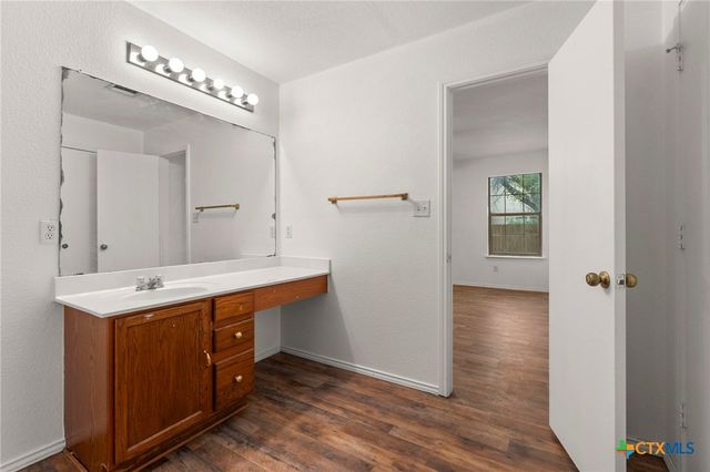 620 Waterleaf Boulevard, Kyle, TX 78640