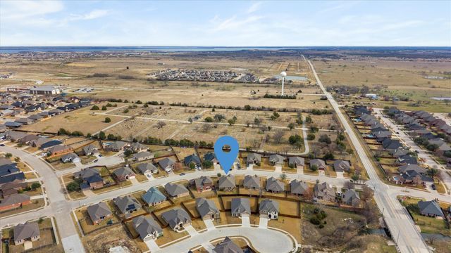 11 Pleasant Valley, Sanger, TX 76266