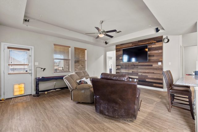 11 Pleasant Valley, Sanger, TX 76266