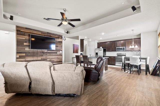 11 Pleasant Valley, Sanger, TX 76266