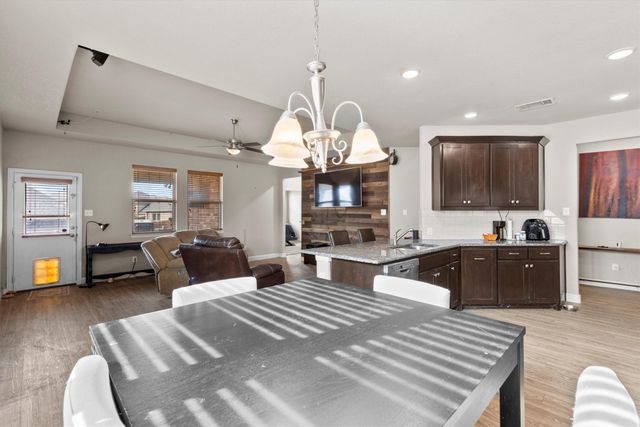 11 Pleasant Valley, Sanger, TX 76266