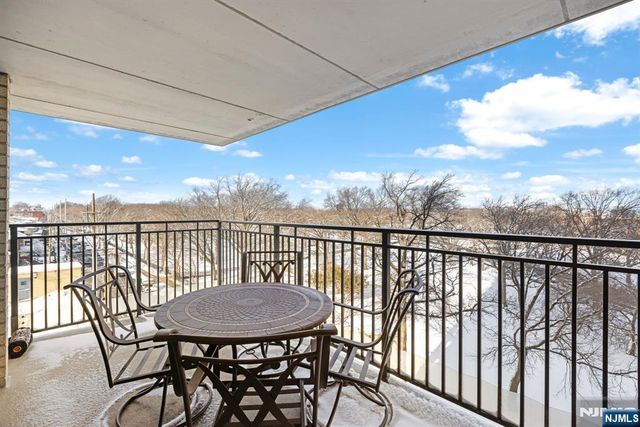 7855 Boulevard E 6A, North Bergen, NJ 07047