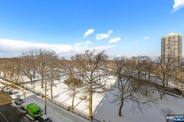 7855 Boulevard E 6A, North Bergen, NJ 07047