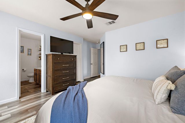 1065 Canada Wild DR, Buda, TX 78610