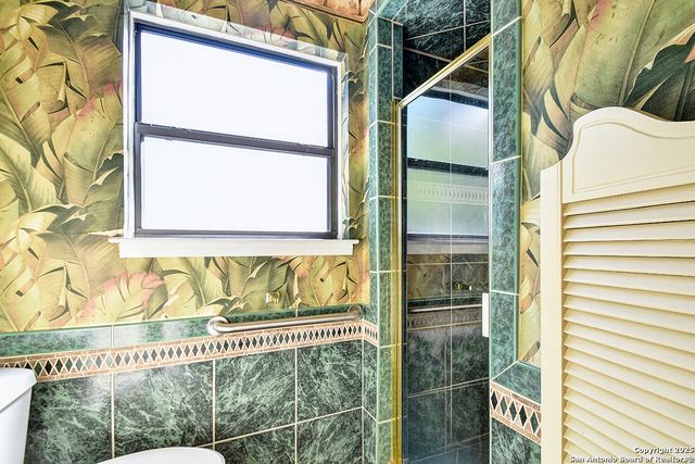 323 Shin Oak, Live Oak, TX 78233