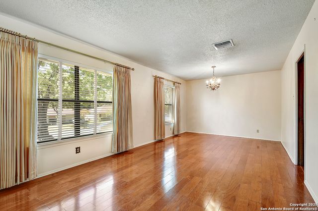 323 Shin Oak, Live Oak, TX 78233