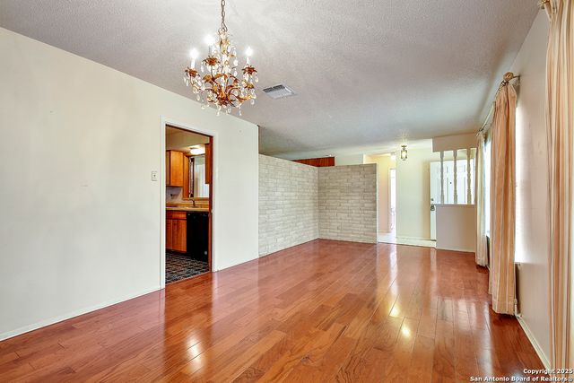 323 Shin Oak, Live Oak, TX 78233