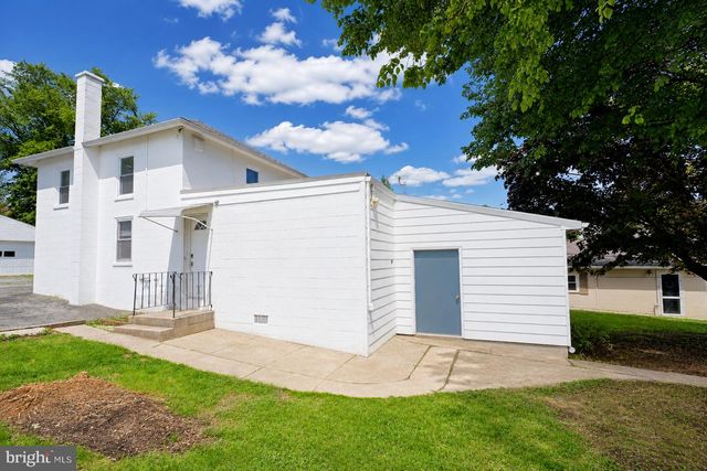 1425 HARDING AVE, Hershey, PA 17033
