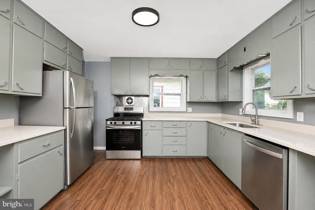 1425 HARDING AVE, Hershey, PA 17033