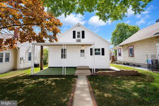 1425 HARDING AVE, Hershey, PA 17033