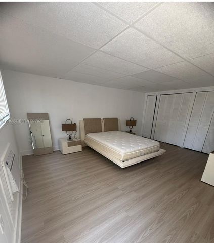 2036 NE 21st Ave 3, Fort Lauderdale, FL 33305