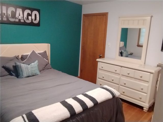 15 Spruce Street, Lincoln, RI 02838