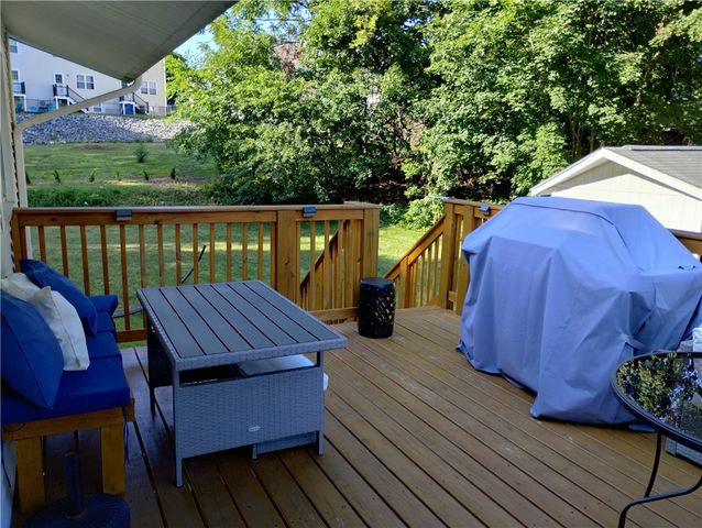 15 Spruce Street, Lincoln, RI 02838