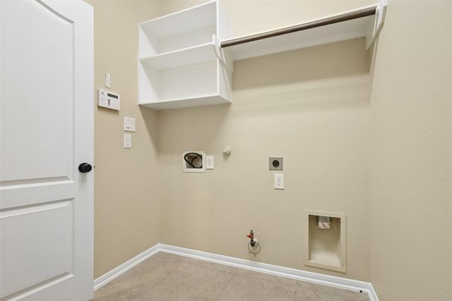 9726 Bonham Lakes Lane, Humble, TX 77396