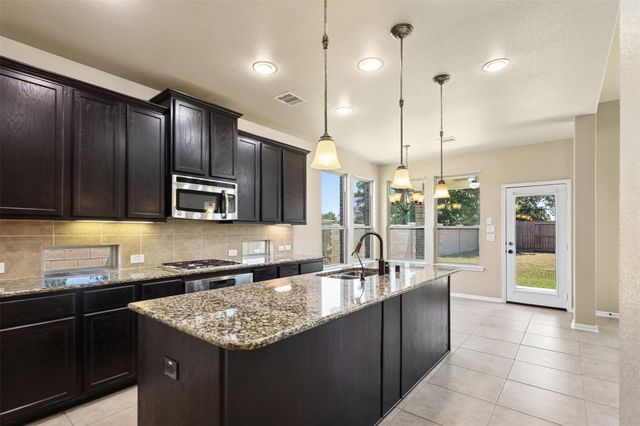 9726 Bonham Lakes Lane, Humble, TX 77396