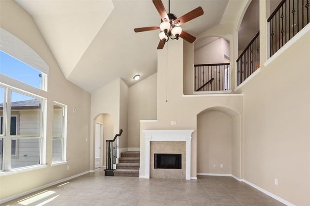 9726 Bonham Lakes Lane, Humble, TX 77396