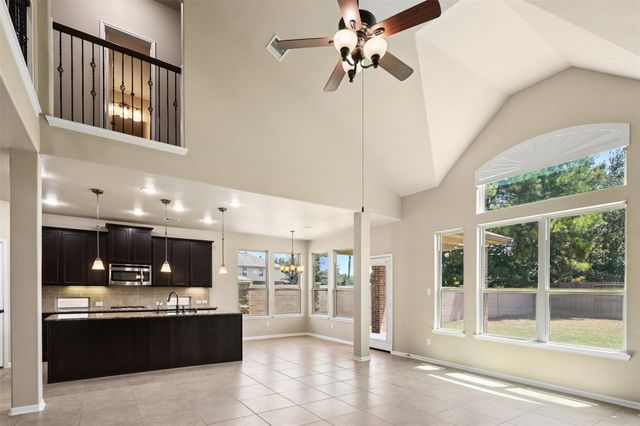 9726 Bonham Lakes Lane, Humble, TX 77396