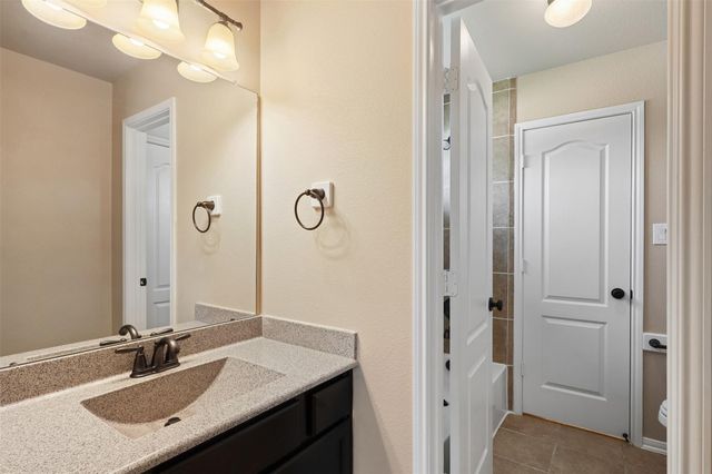9726 Bonham Lakes Lane, Humble, TX 77396