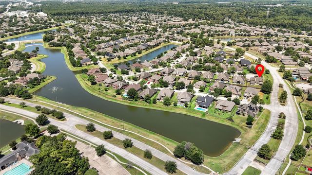 9726 Bonham Lakes Lane, Humble, TX 77396
